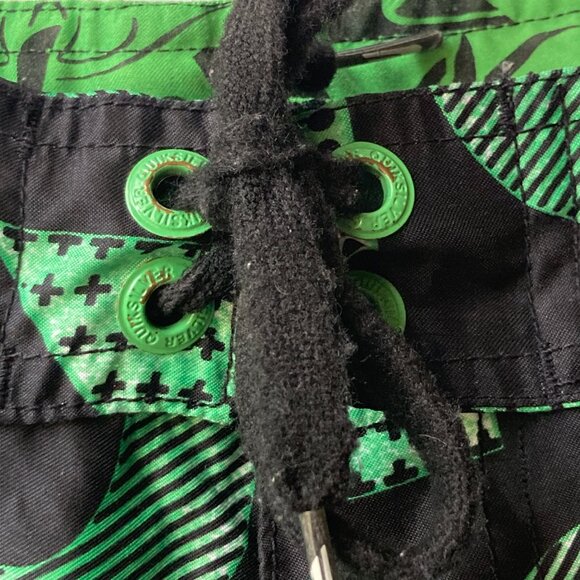 Vtg Quiksilver STORM Swim Trunks Mens Size 32 Green Black Logo Board Shorts - Picture 7 of 14